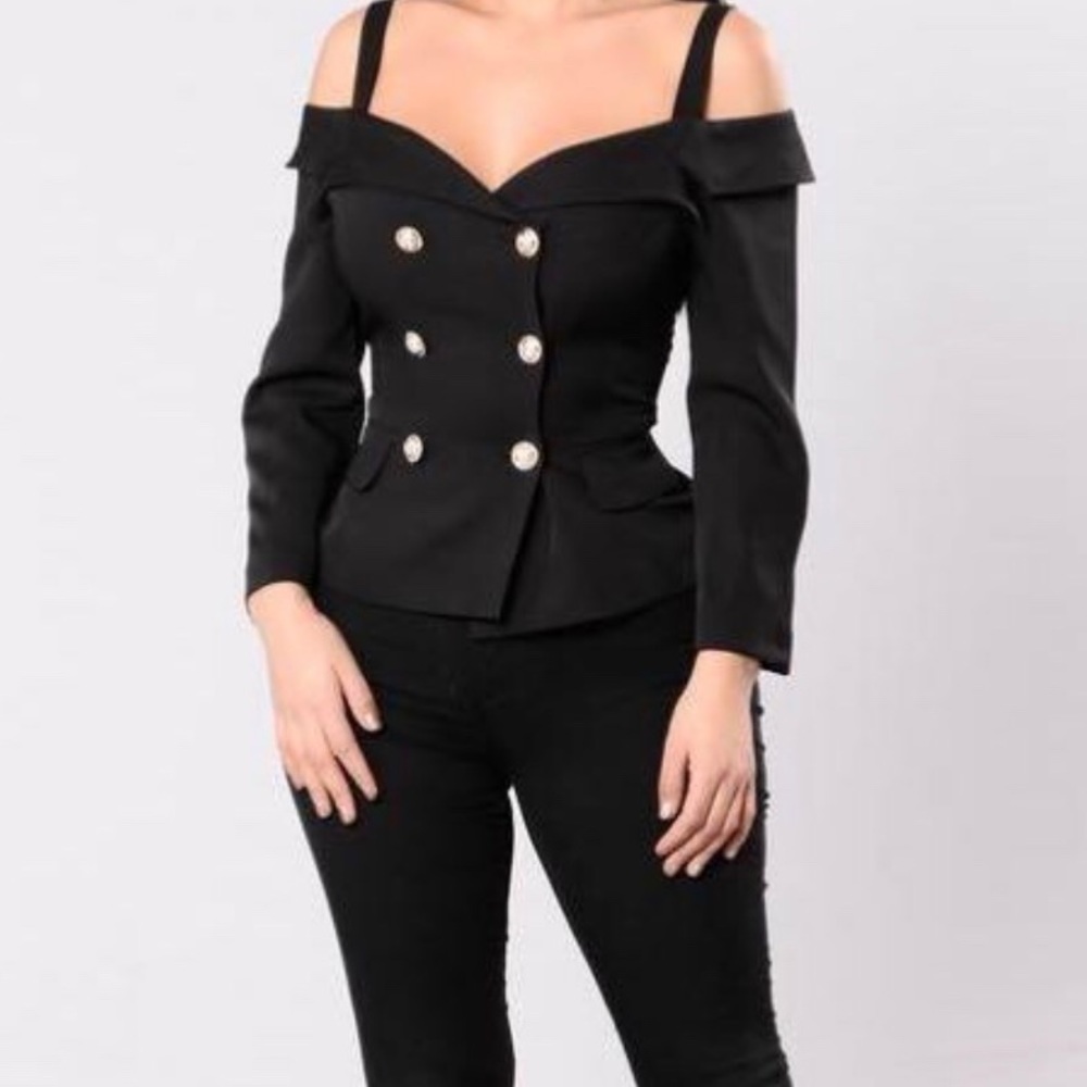 Black Blazer (FashionNova)